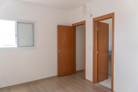 Apartamento para alugar com 72m², 2 quartos e 1 vaga Suíte