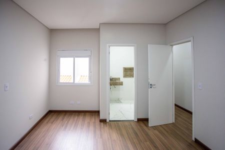 Casa à venda com 183m², 3 quartos e 4 vagasQuarto Suite 2