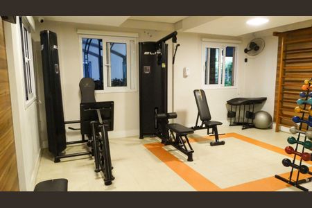 Apartamento para alugar com 49m², 2 quartos e 1 vaga Apartamento para alugar com 49m², 2 quartos e 1 vagaÁrea comum - Academia