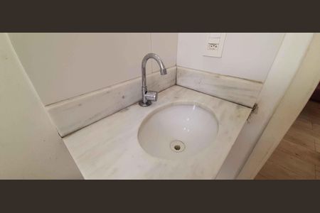 Apartamento para alugar com 49m², 2 quartos e 1 vaga Apartamento para alugar com 49m², 2 quartos e 1 vagaBanheiro