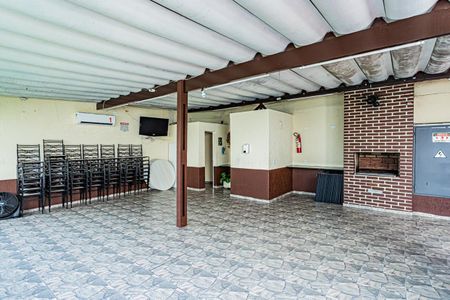 Apartamento à venda com 49m², 2 quartos e 1 vaga Apartamento à venda com 49m², 2 quartos e 1 vagaÁrea comum - Churrasqueira