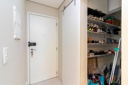 Apartamento à venda com 57m², 2 quartos e 1 vagaEntrada