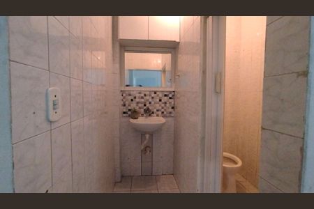 Casa para alugar com 85m², 2 quartos e sem vaga Casa para alugar com 85m², 2 quartos e sem vagaBanheiro