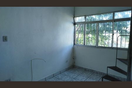 Casa para alugar com 85m², 2 quartos e sem vaga Casa para alugar com 85m², 2 quartos e sem vagaSala