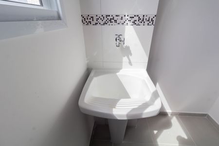 Apartamento para alugar com 35m², 2 quartos e sem vaga Apartamento para alugar com 35m², 2 quartos e sem vagaCozinha e Área de Serviço