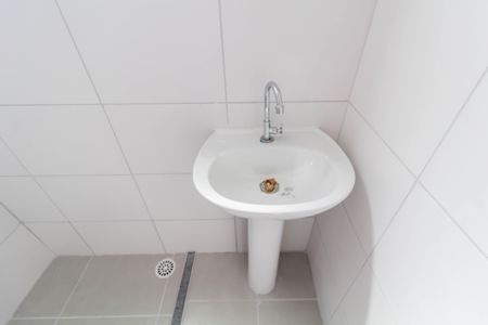 Apartamento para alugar com 35m², 2 quartos e sem vaga Apartamento para alugar com 35m², 2 quartos e sem vagaBanheiro