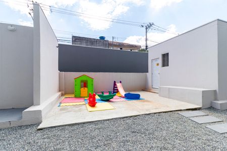 Apartamento para alugar com 35m², 2 quartos e sem vaga Apartamento para alugar com 35m², 2 quartos e sem vagaÁrea comum - Playground