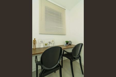Apartamento para alugar com 91m², 3 quartos e sem vagaEscritório