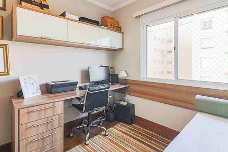 Apartamento à venda com 134m², 3 quartos e 2 vagasQuarto 2