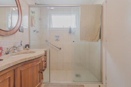 Apartamento à venda com 209m², 3 quartos e 2 vagasBanheiro da Suíte