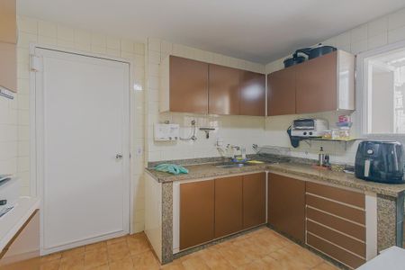Apartamento à venda com 209m², 3 quartos e 2 vagasCozinha