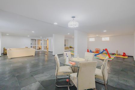 Apartamento à venda com 209m², 3 quartos e 2 vagasÁrea comum