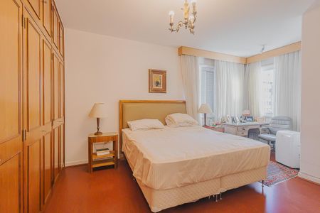 Apartamento à venda com 209m², 3 quartos e 2 vagasSuíte