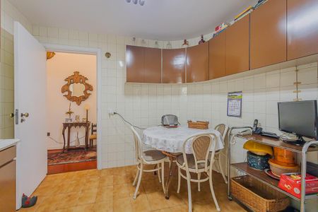 Apartamento à venda com 209m², 3 quartos e 2 vagasCozinha