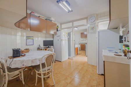 Apartamento à venda com 209m², 3 quartos e 2 vagasCozinha
