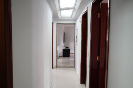 Apartamento à venda com 125m², 3 quartos e 2 vagasCorredor