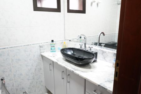 Apartamento à venda com 125m², 3 quartos e 2 vagasBanheiro