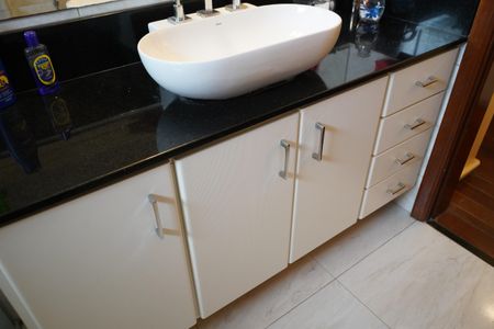 Apartamento à venda com 125m², 3 quartos e 2 vagasBanheiro da Suíte