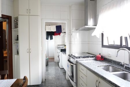 Apartamento à venda com 125m², 3 quartos e 2 vagasCozinha