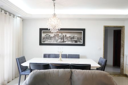 Apartamento à venda com 125m², 3 quartos e 2 vagasSala