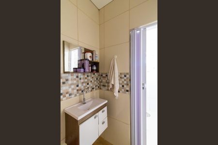 Casa à venda com 167m², 4 quartos e 2 vagasBanheiro