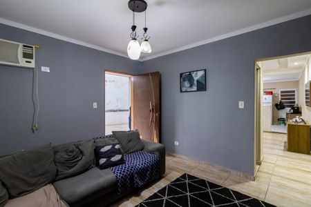 Casa à venda com 167m², 4 quartos e 2 vagasSala