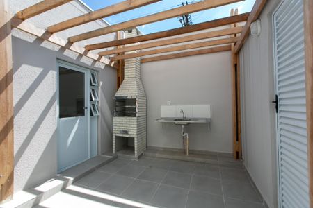 Apartamento para alugar com 35m², 2 quartos e sem vagaÁrea comum - Churrasqueira