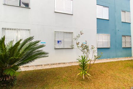 Apartamento para alugar com 42m², 2 quartos e 1 vagaPlaquinha na janela