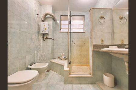 Apartamento à venda com 240m², 3 quartos e sem vaga