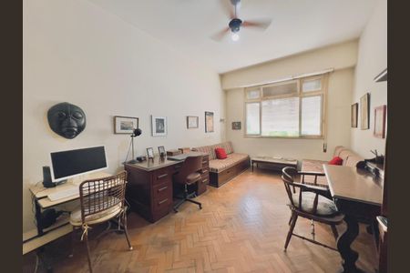 Apartamento à venda com 240m², 3 quartos e sem vaga