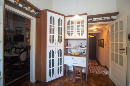 Casa à venda com 260m², 4 quartos e 4 vagas Casa à venda com 260m², 4 quartos e 4 vagasCozinha