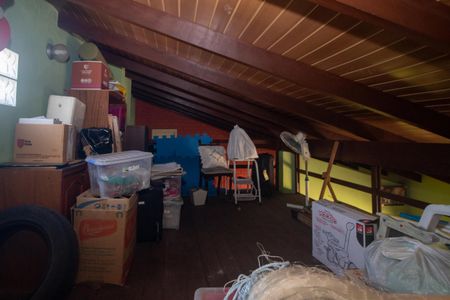 Casa à venda com 260m², 4 quartos e 4 vagas Casa à venda com 260m², 4 quartos e 4 vagasÁrea comum