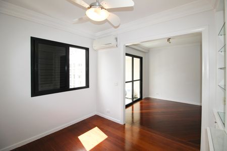 Apartamento para alugar com 90m², 2 quartos e 2 vagas Apartamento para alugar com 90m², 2 quartos e 2 vagasSala de TV