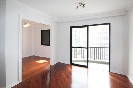 Apartamento para alugar com 90m², 2 quartos e 2 vagas Apartamento para alugar com 90m², 2 quartos e 2 vagasSala
