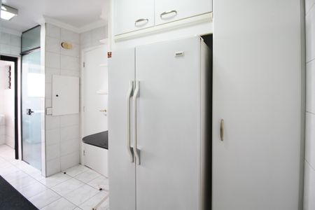 Apartamento para alugar com 90m², 2 quartos e 2 vagas Apartamento para alugar com 90m², 2 quartos e 2 vagasCozinha