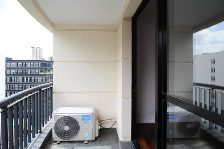 Apartamento para alugar com 90m², 2 quartos e 2 vagas Apartamento para alugar com 90m², 2 quartos e 2 vagasVaranda
