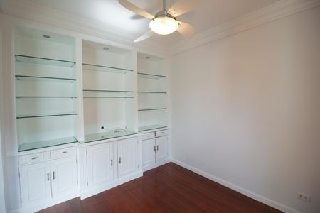 Apartamento para alugar com 90m², 2 quartos e 2 vagas Apartamento para alugar com 90m², 2 quartos e 2 vagasSala de TV