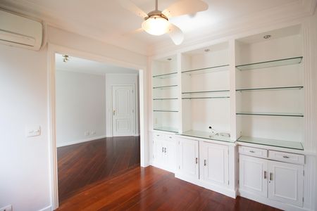 Apartamento para alugar com 90m², 2 quartos e 2 vagas Apartamento para alugar com 90m², 2 quartos e 2 vagasSala de TV