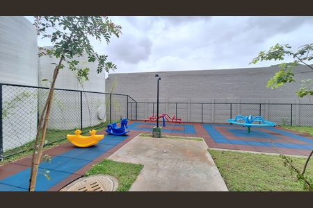 Apartamento para alugar com 33m², 2 quartos e sem vagaÁrea comum - Playground