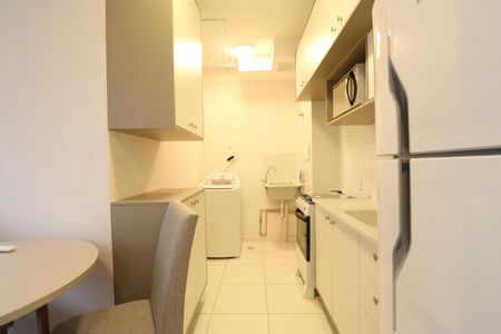 Apartamento para alugar com 33m², 2 quartos e sem vagaCozinha e Área de Serviço