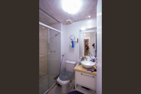 Apartamento à venda com 67m², 2 quartos e 1 vaga Apartamento à venda com 67m², 2 quartos e 1 vagaBanheiro da Suíte