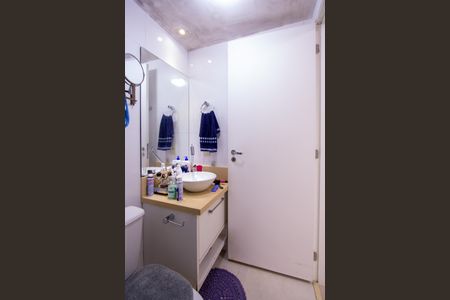 Apartamento à venda com 67m², 2 quartos e 1 vaga Apartamento à venda com 67m², 2 quartos e 1 vagaBanheiro da Suíte