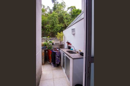 Apartamento à venda com 67m², 2 quartos e 1 vaga Apartamento à venda com 67m², 2 quartos e 1 vagaÁrea de Serviço