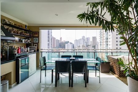 Apartamento à venda com 119m², 3 quartos e 2 vagasVaranda Sala