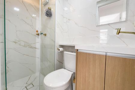 Apartamento à venda com 35m², 2 quartos e sem vaga Apartamento à venda com 35m², 2 quartos e sem vagaBanheiro