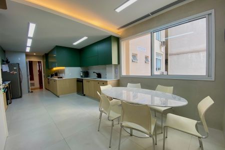 Apartamento à venda com 269m², 4 quartos e 1 vaga Apartamento à venda com 269m², 4 quartos e 1 vagaCozinha