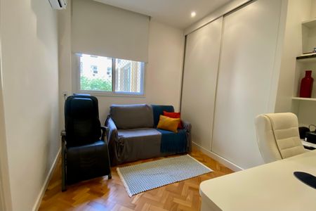 Apartamento à venda com 269m², 4 quartos e 1 vaga Apartamento à venda com 269m², 4 quartos e 1 vagaSuite 2