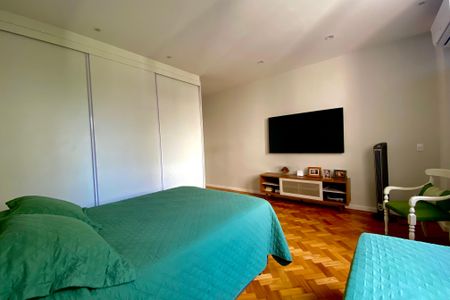 Apartamento à venda com 269m², 4 quartos e 1 vaga Apartamento à venda com 269m², 4 quartos e 1 vagaQuarto 2