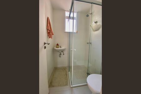 Apartamento à venda com 269m², 4 quartos e 1 vaga Apartamento à venda com 269m², 4 quartos e 1 vagaBanheiro de serviço