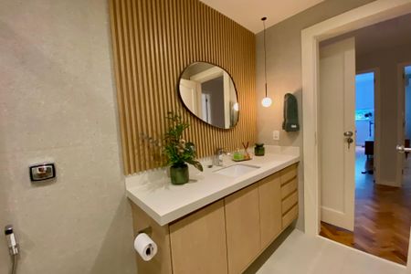 Apartamento à venda com 269m², 4 quartos e 1 vaga Apartamento à venda com 269m², 4 quartos e 1 vagaBanheiro